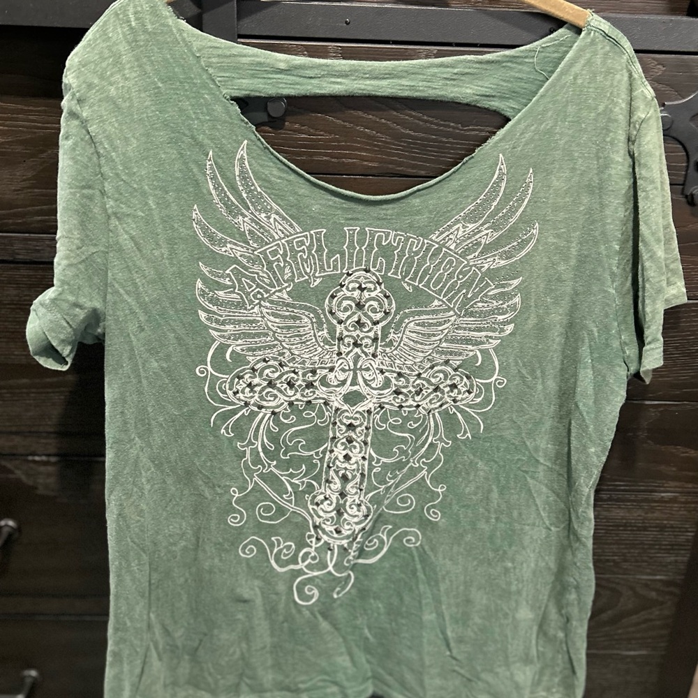 Affliction tshirt Xl